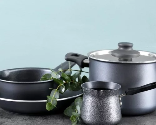 Aluminum vs Stainless Steel Cookware – Which Cookware Material Is Better?